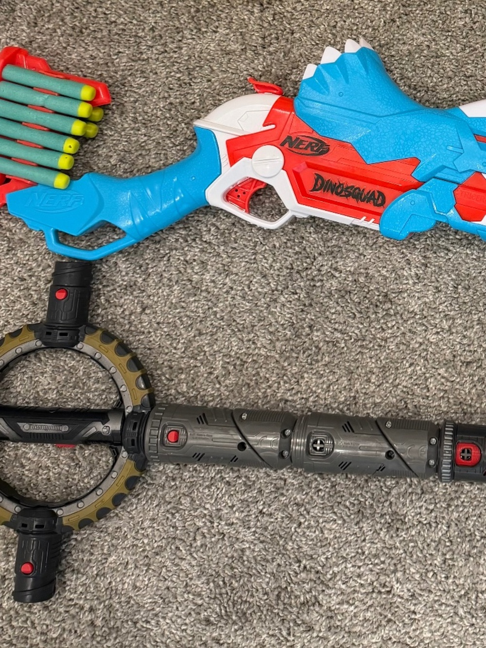 NERF DINO AND SPIN ROTATE SWORD